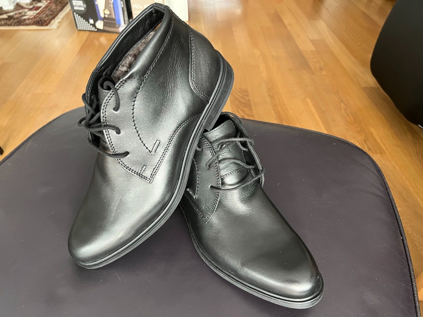 Herrenschuhe: Fretzmen Lammfellschuhe Gr.44.5 NEU – Neu und originalverpackt aus Reinach AG von innamac 3