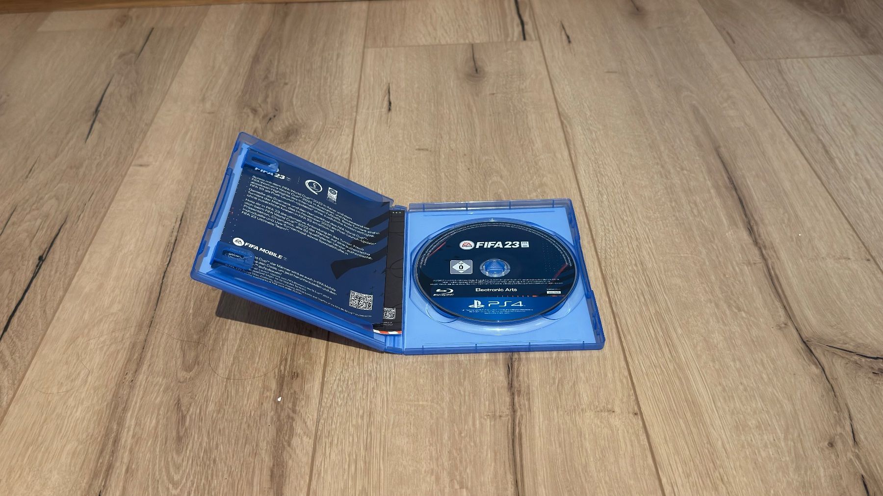 Sony Console: PS4 Édition Blanche + 7 jeux – Usato da Yverdon venduto da oli_dp6z 7