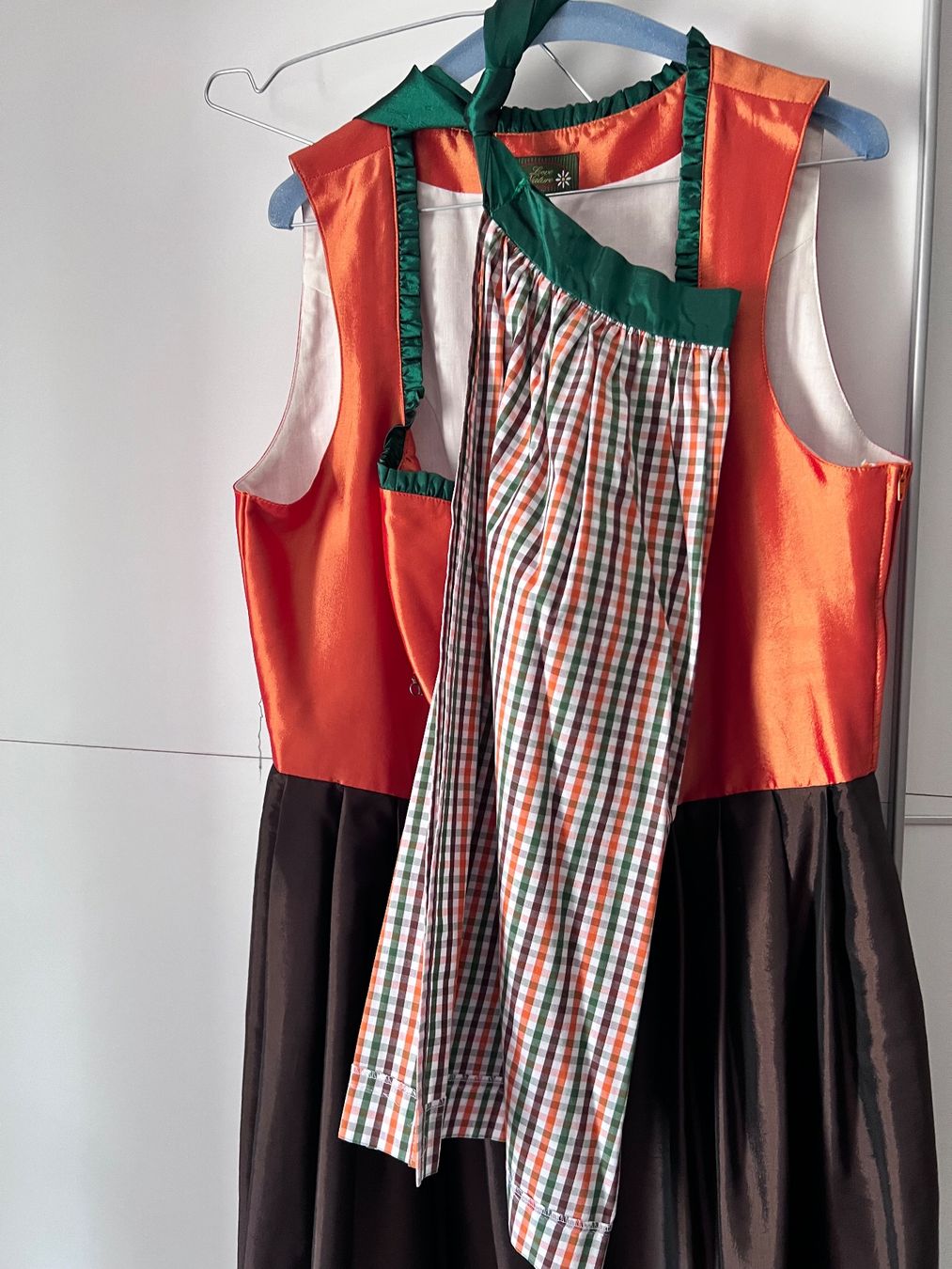 Vestiti: Trachtenkleid Gr. 46  top Zustand – Usato da Unterterzen venduto da syllalex 3