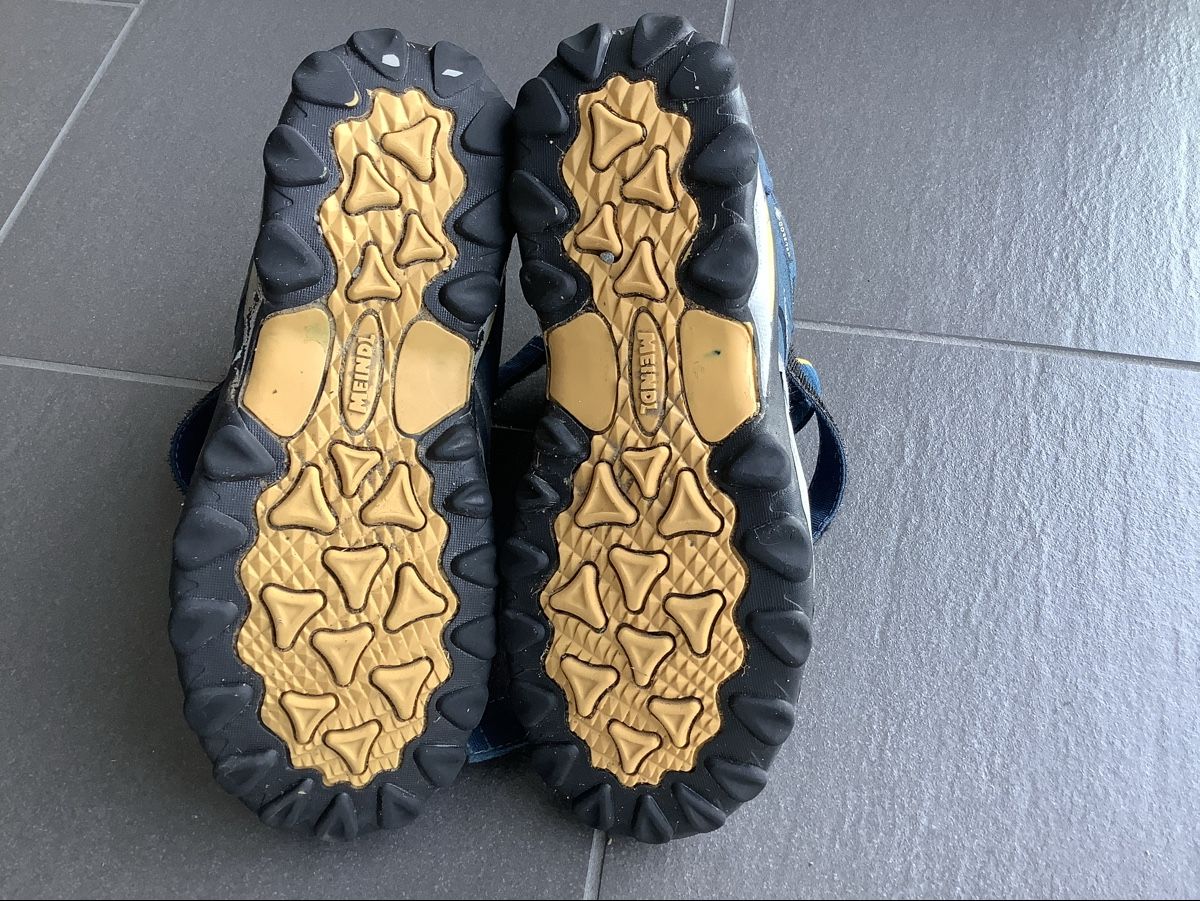 Meindl Schuhe für Jungen: Kinder Wanderschuhe von Meindl Gr. 35 – Gebraucht aus Eschenbach SG von 12seasons 1