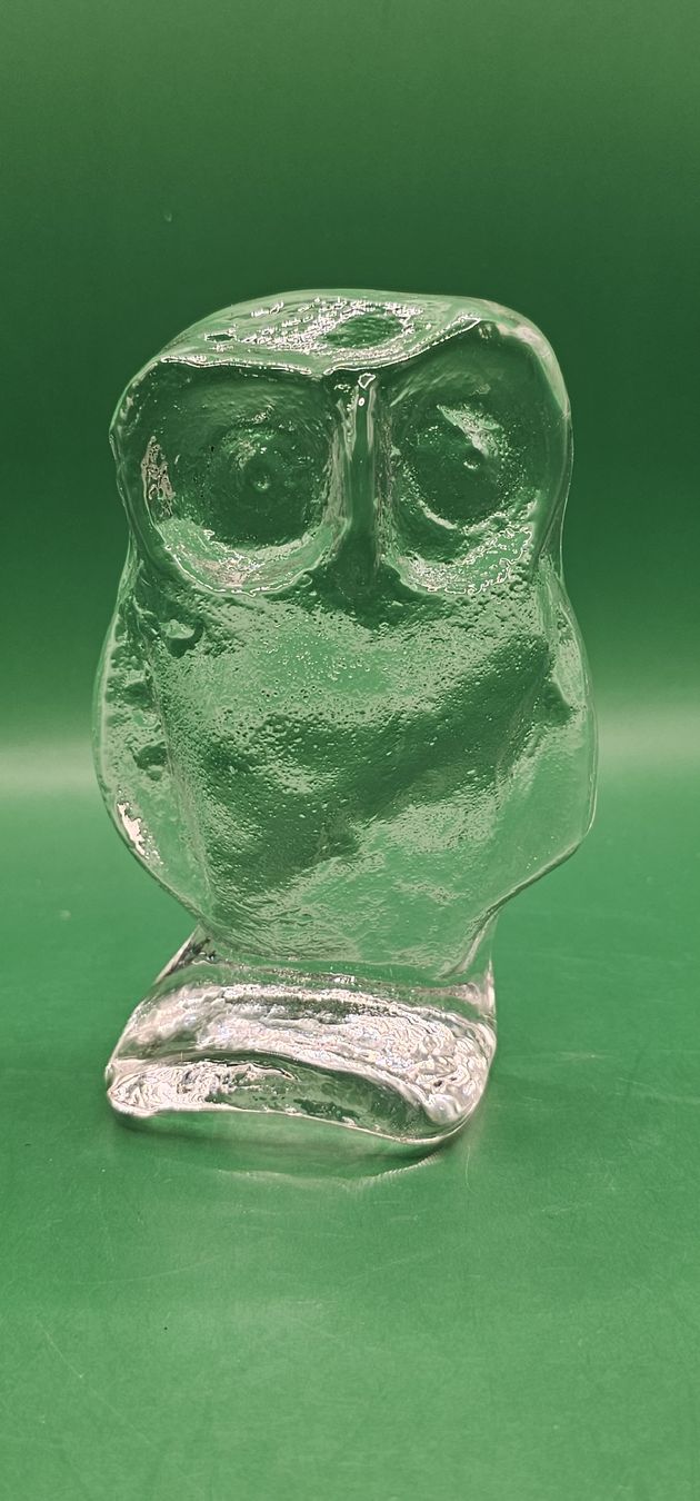 Statuette: Grosse Glas Eule Paperweight Figur – Usato da Zürich venduto da Daniela51