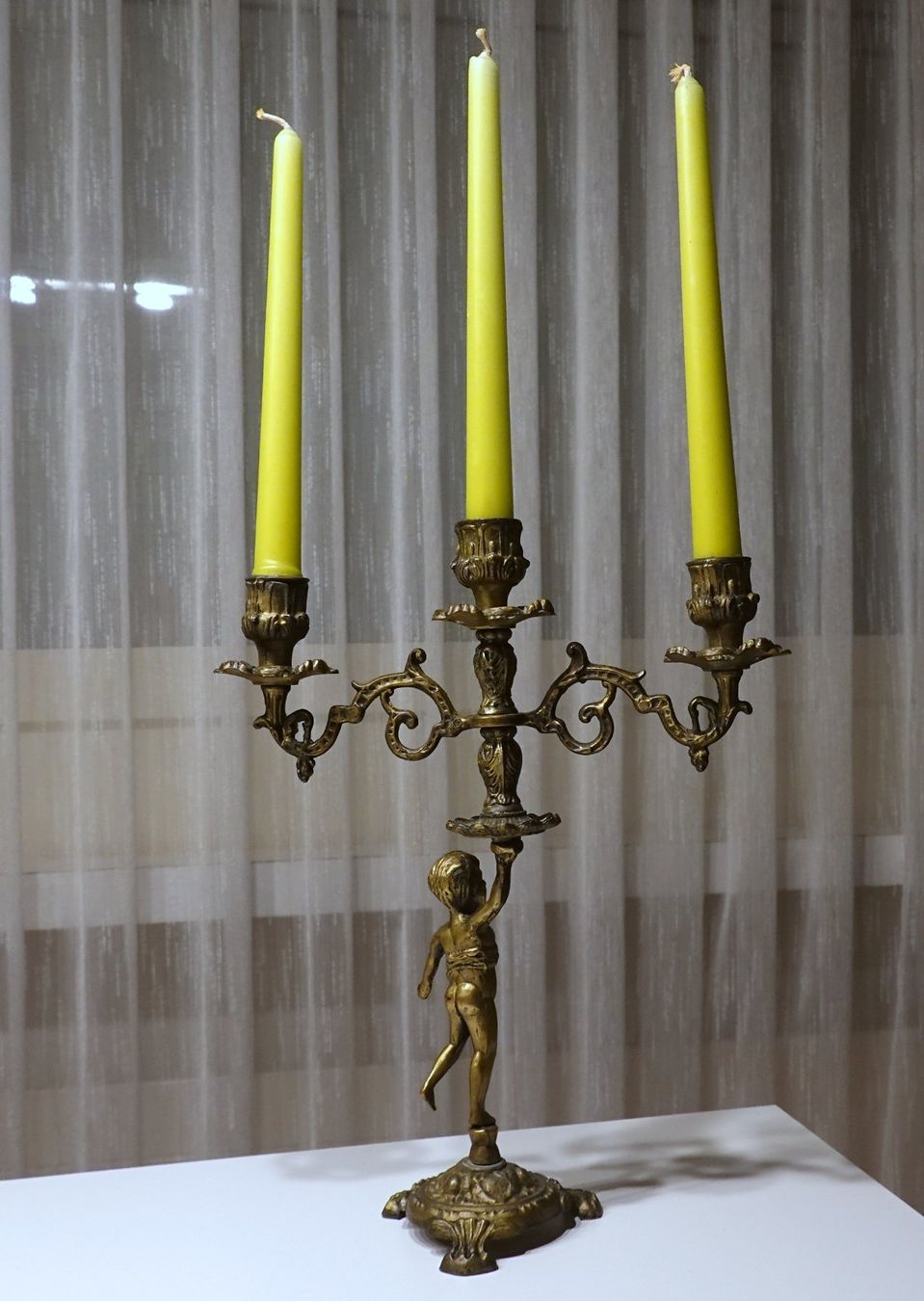 Portacandele: Alter figürlicher Kerzenleuchter – Usato da Brunnen venduto da brocundfloh 1