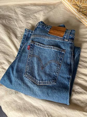 Levis Ribcage Straight W27 L32