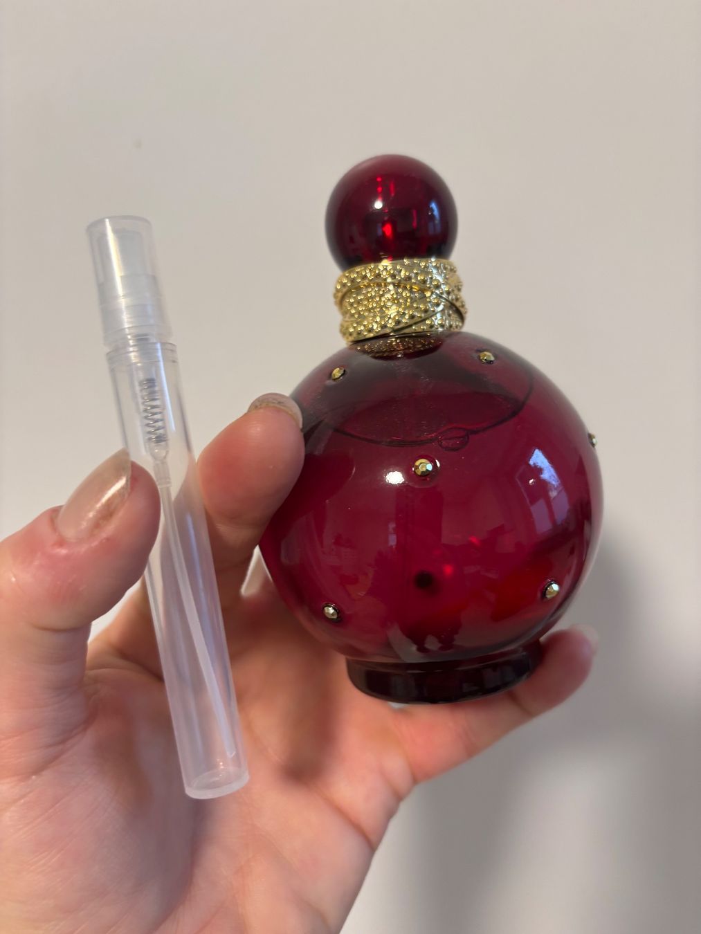 Profumi & Eau de Toilette: Britney Spears Fantasy Intense EDP 5ml. Abfüllung – Usato da Zürich venduto da deruja