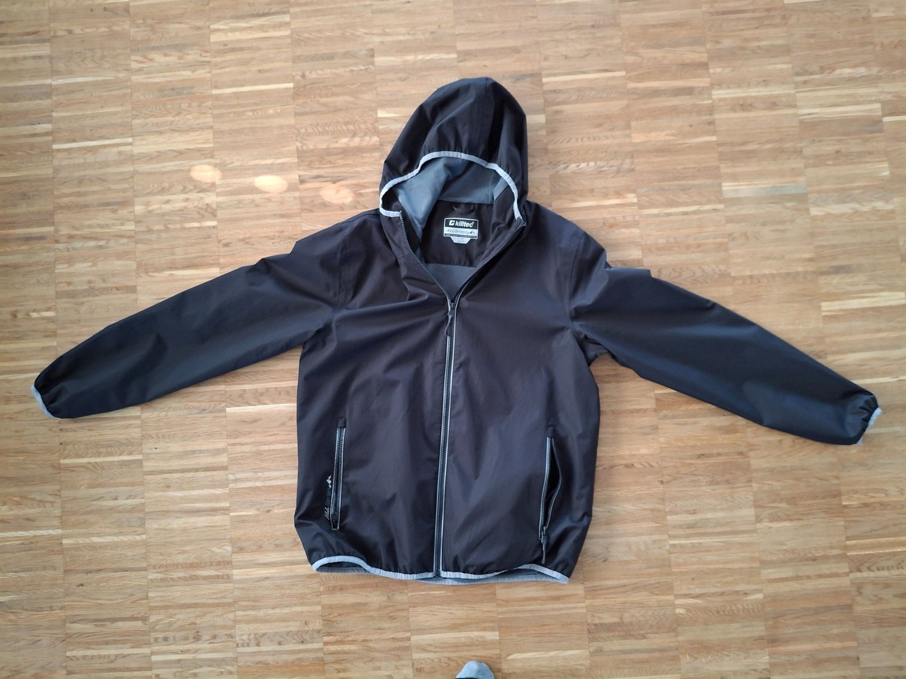 Killtec Jacken: Regenjacke Killtec schwarz Gr. M – Gebraucht aus Emmenbrücke von ruf_fsy9