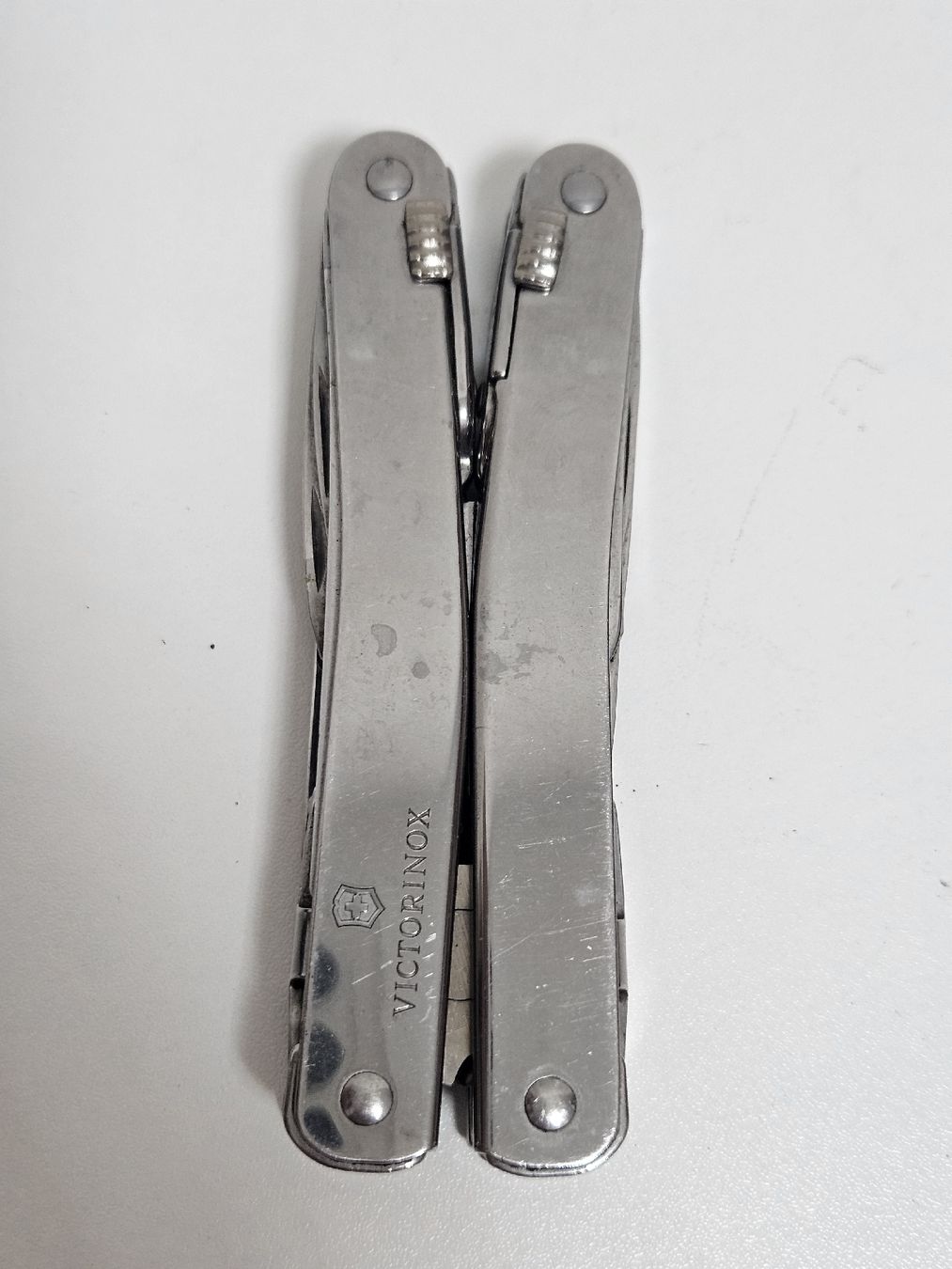 Victorinox Coltelli tascabile: Victorinox Multitool Schweizer Offiziersmesser gebraucht – Usato da Schlieren venduto da Bestleo 1