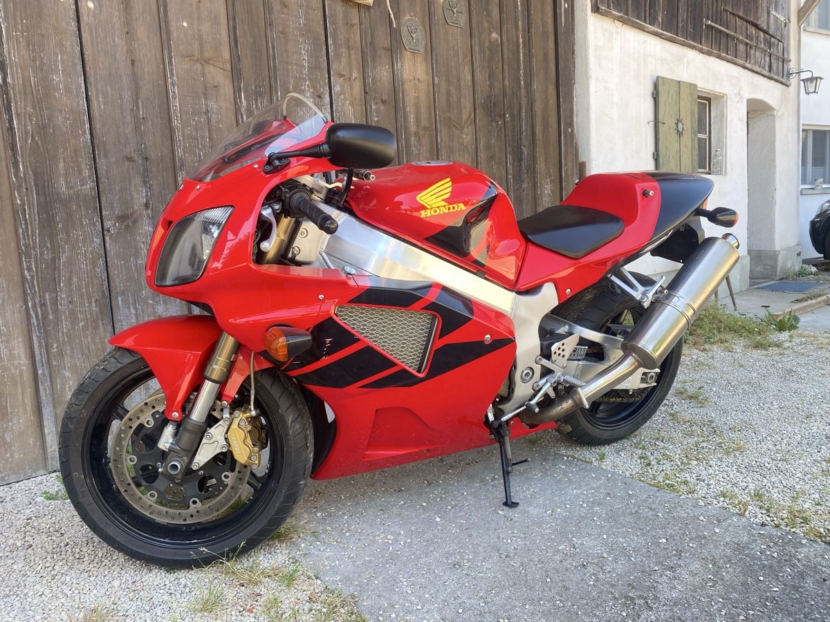 Honda Strada: Honda VTR 1000 SP-1 – Usato da Biel-Benken BL venduto da lau_7h7y 5