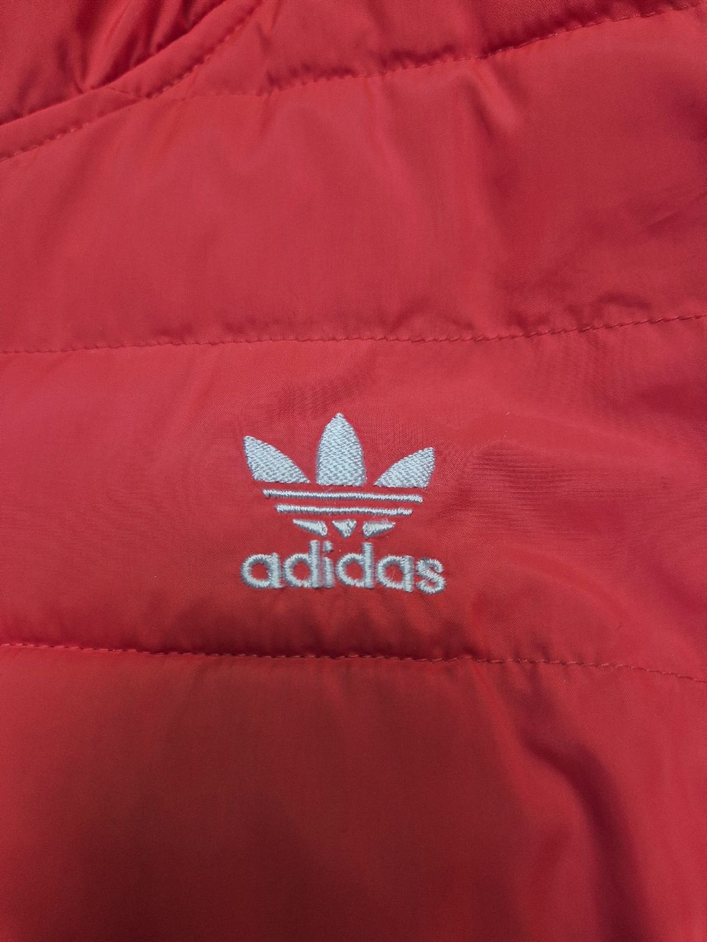 Adidas Giacche: Rare Adidas 2013 Daunenjacke Grösse S – Nuovo (secondo la descrizione) da St. Gallen venduto da CaliSunshine 2