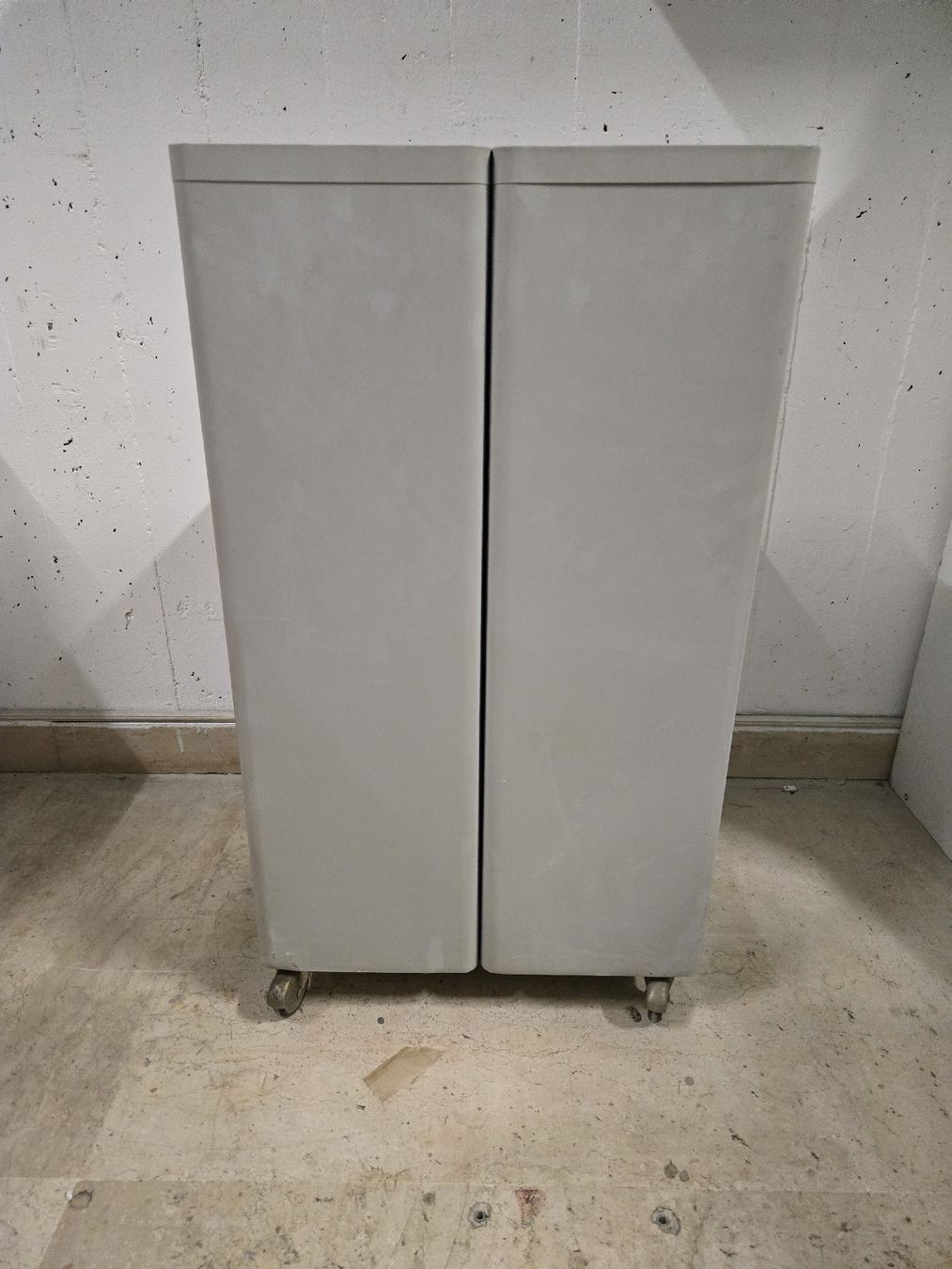 Korpus: Bacs rangement NEOLT gris roulants   – Gebraucht aus Genève von xso_dm5n 4