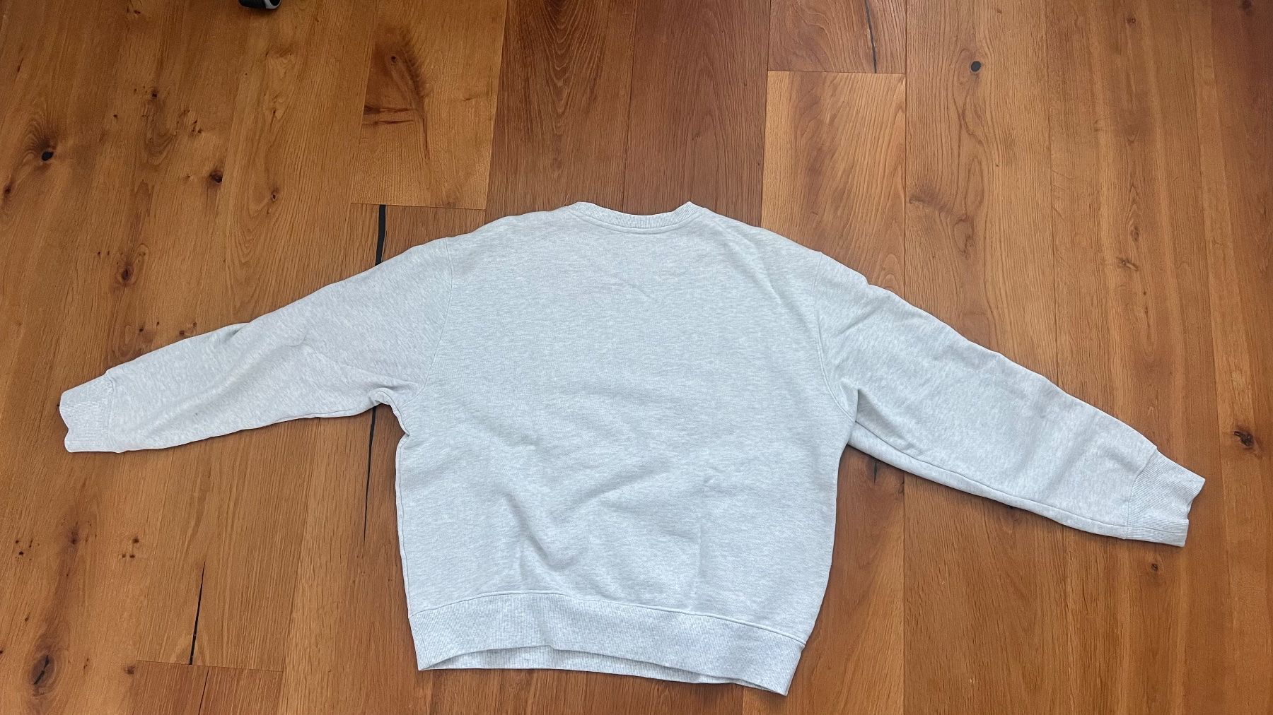 Carhartt Maglioni & Felpe: Carhartt Pullover Grau mit blauer Schrift – Usato da Geroldswil venduto da neva.yael 2