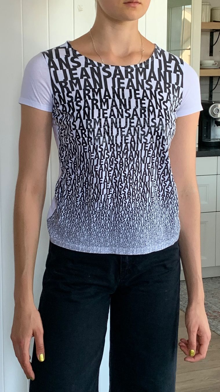 Armani T-shirts: T-Shirt von Armani gr.S – D'occasion à Nuglar par Korsika2