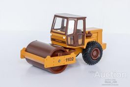 CASE VIBROMAX W 1102 - Conrad 1:35 OVP