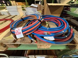 2 Messer Gasdruckschläuche (Lot 386) 8108 Dällikon