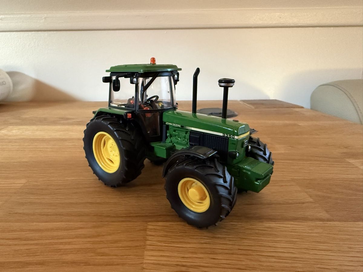 Britains Kit di modellismo & Modellini statici: John Deere 3350 Britains Modell 1/32 – Nuovo (secondo la descrizione) da Reisiswil venduto da uleibundgut 2