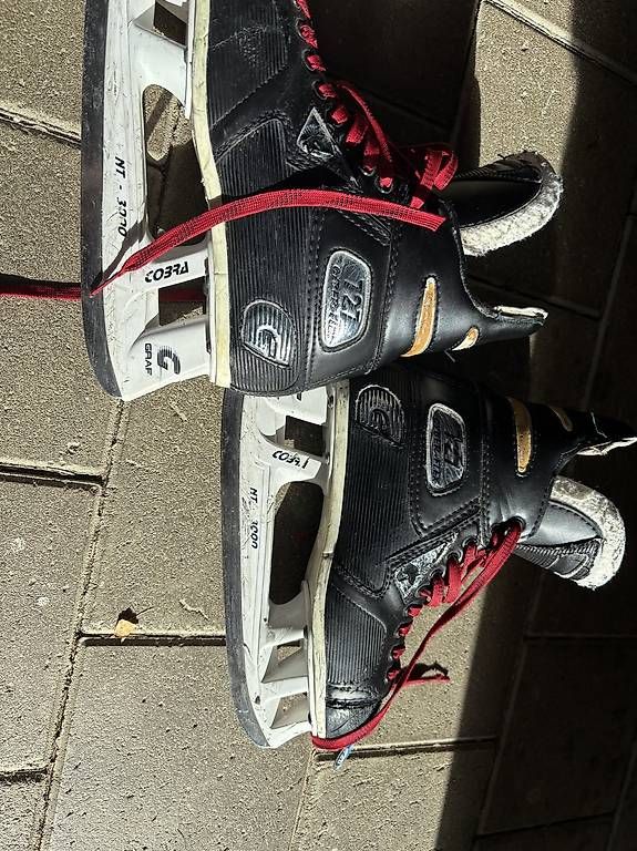 Patins à glace: Schlittschuhe 38 – D'occasion à Weier im Emmental par maskulin82