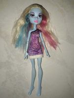 Monster High Scaris City of Frights Abbey Bominable Puppe