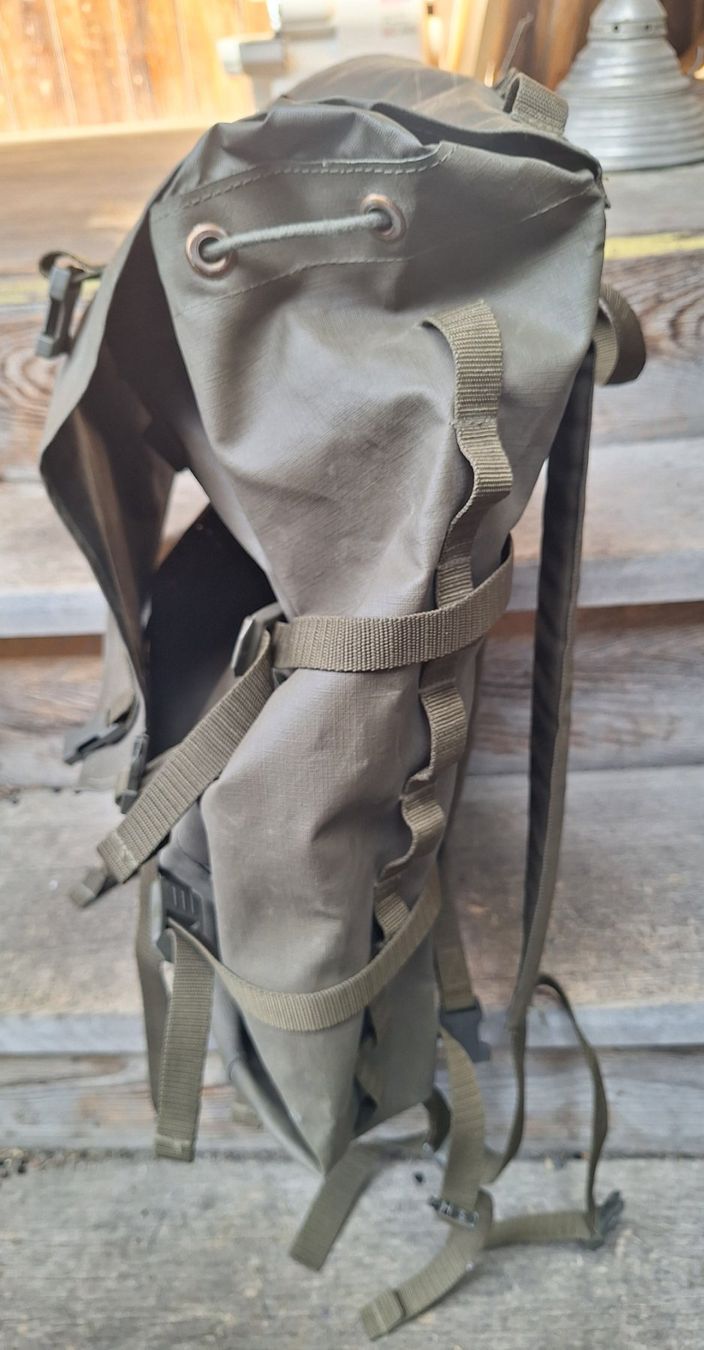 Armée suisse Sacs à dos: Schweizer Armee Kampfrucksack 90, original – D'occasion à Weinfelden par JoeBaer 2