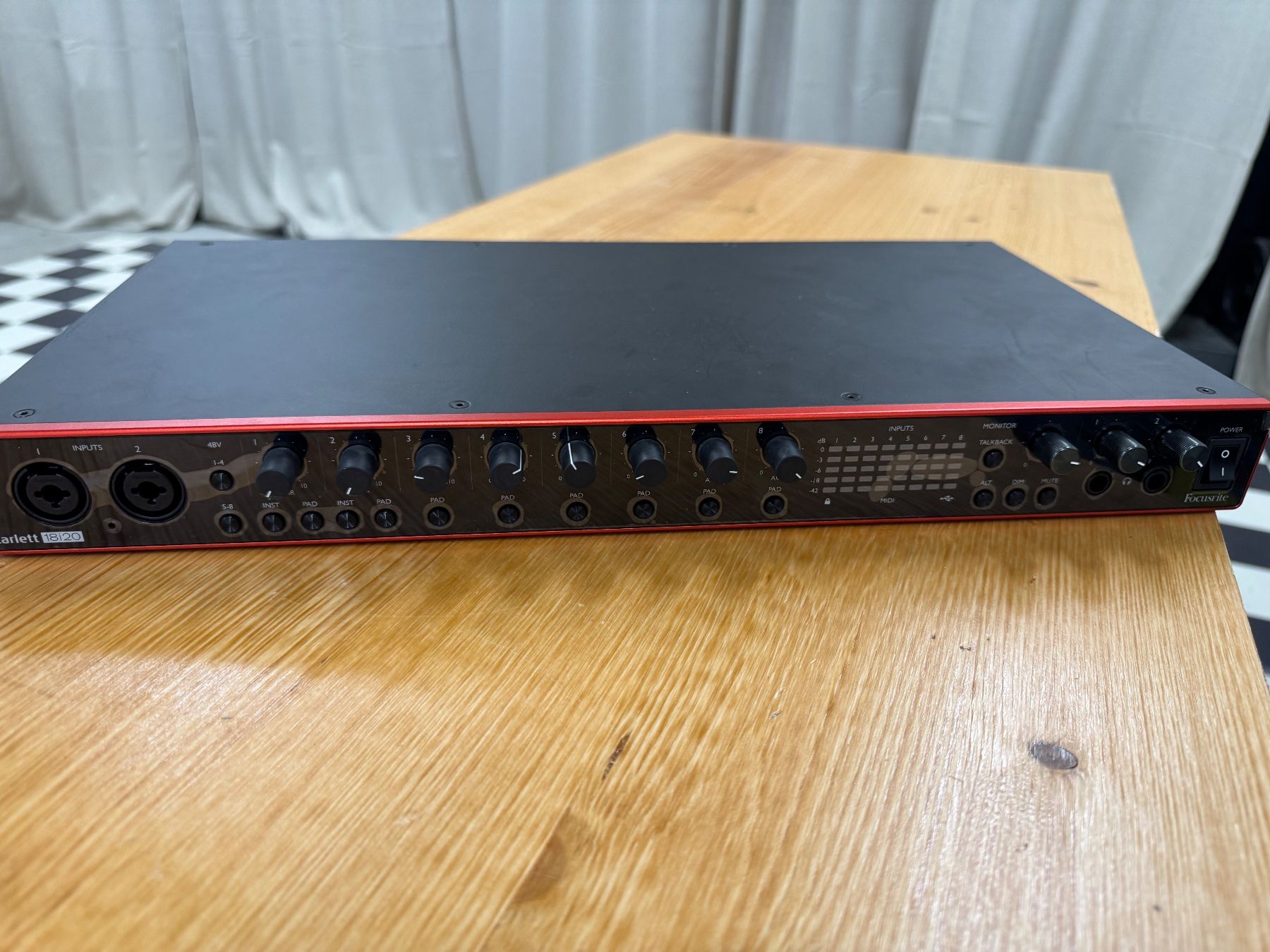 Registratori: Focusrite Scarlett 18i20 3gen Interface – Usato da Malters venduto da moond1234