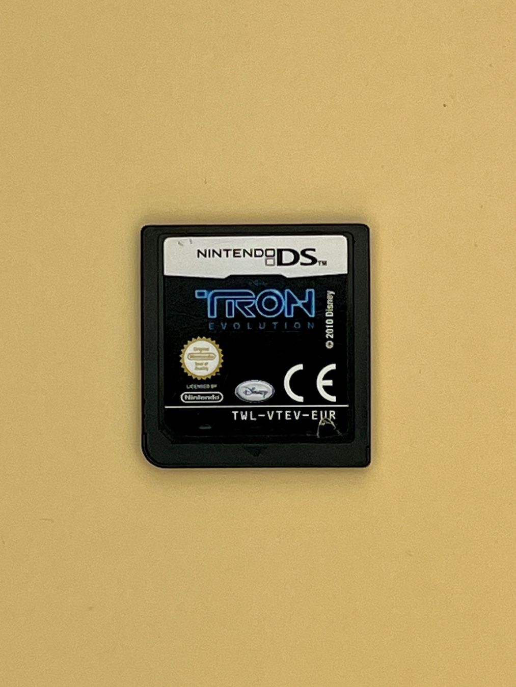 Nintendo Giochi: DS / Tron – Usato da Kölliken venduto da sergesellsretro
