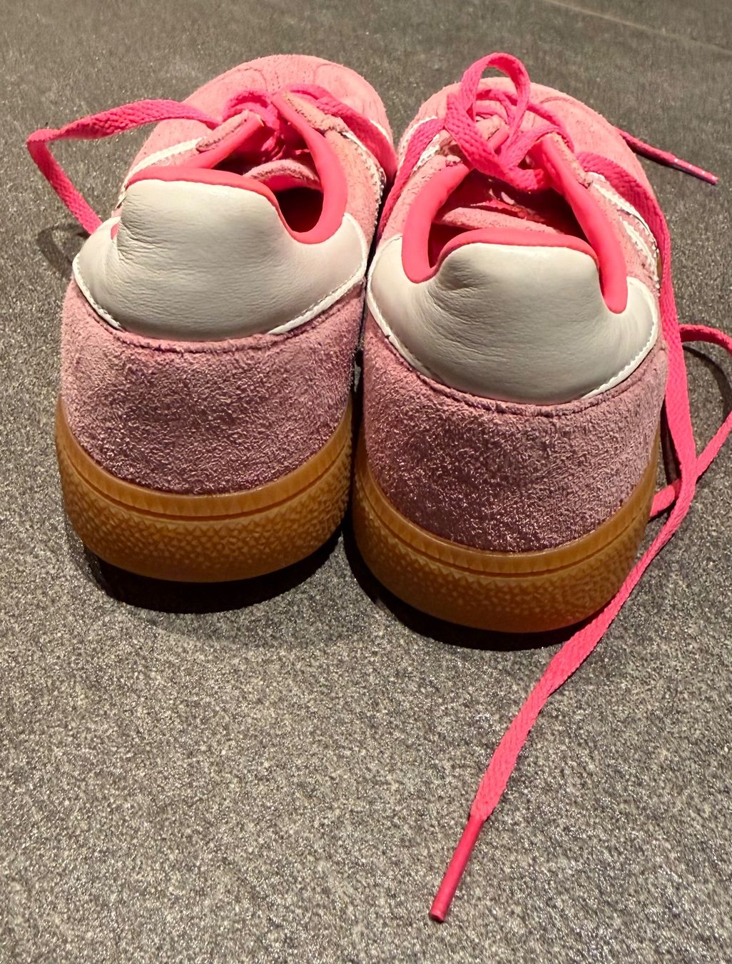 Adidas Scarpe da donna: Neue adidas Sneaker – Nuovo (secondo la descrizione) da Sins venduto da Ausmistgirl 2