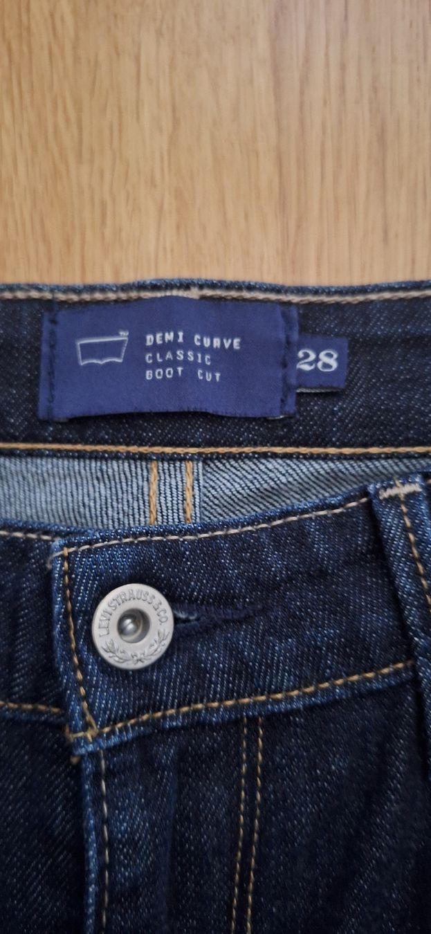 Levi's Jeans: Levis boot cut – Usato da Mumpf venduto da SwissDi 1
