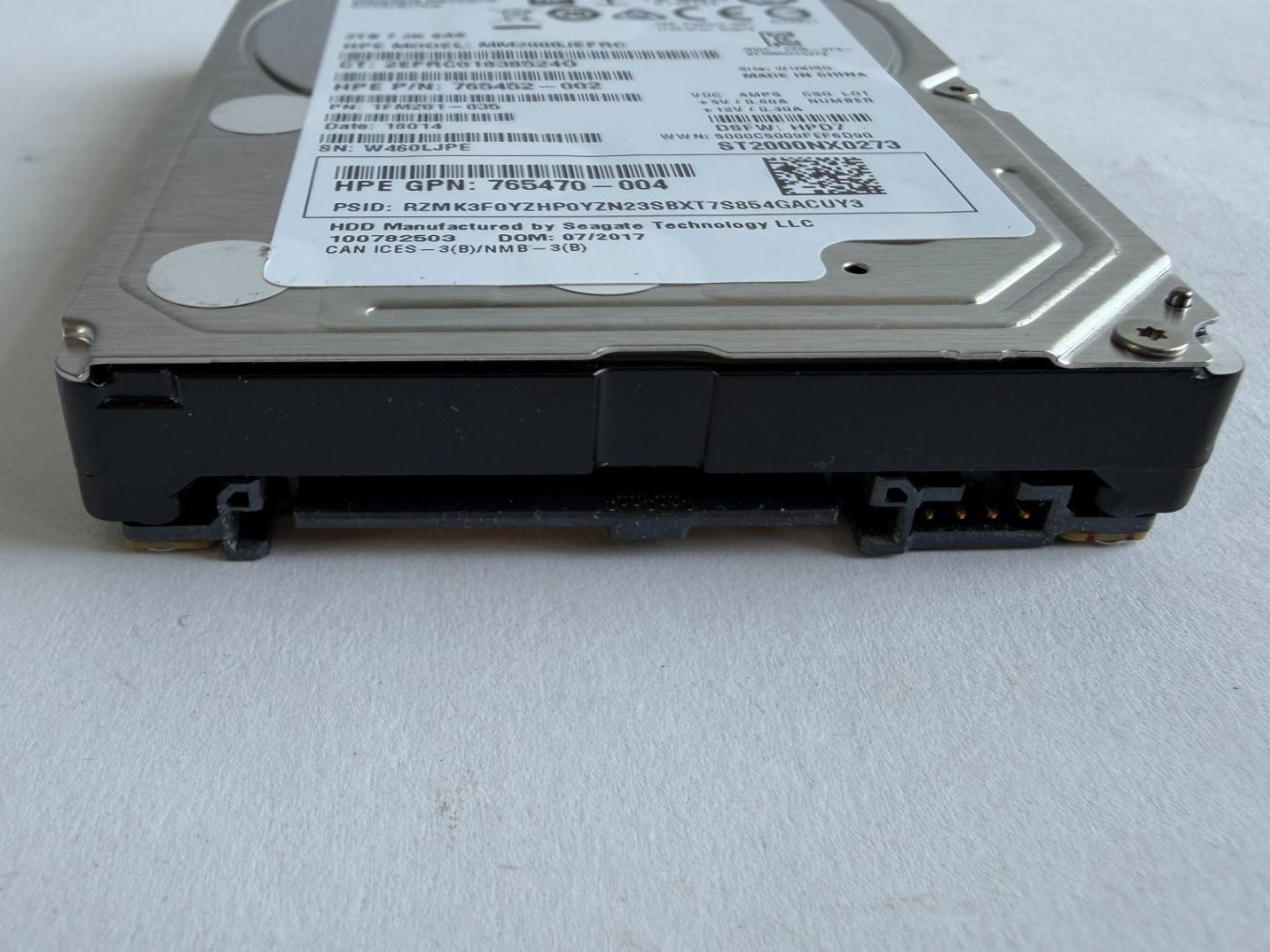 Hewlett Packard Dischi rigidi: HPE Server Disk 2TB, SAS, 2.5" – Usato da Huttwil venduto da Thoste 4