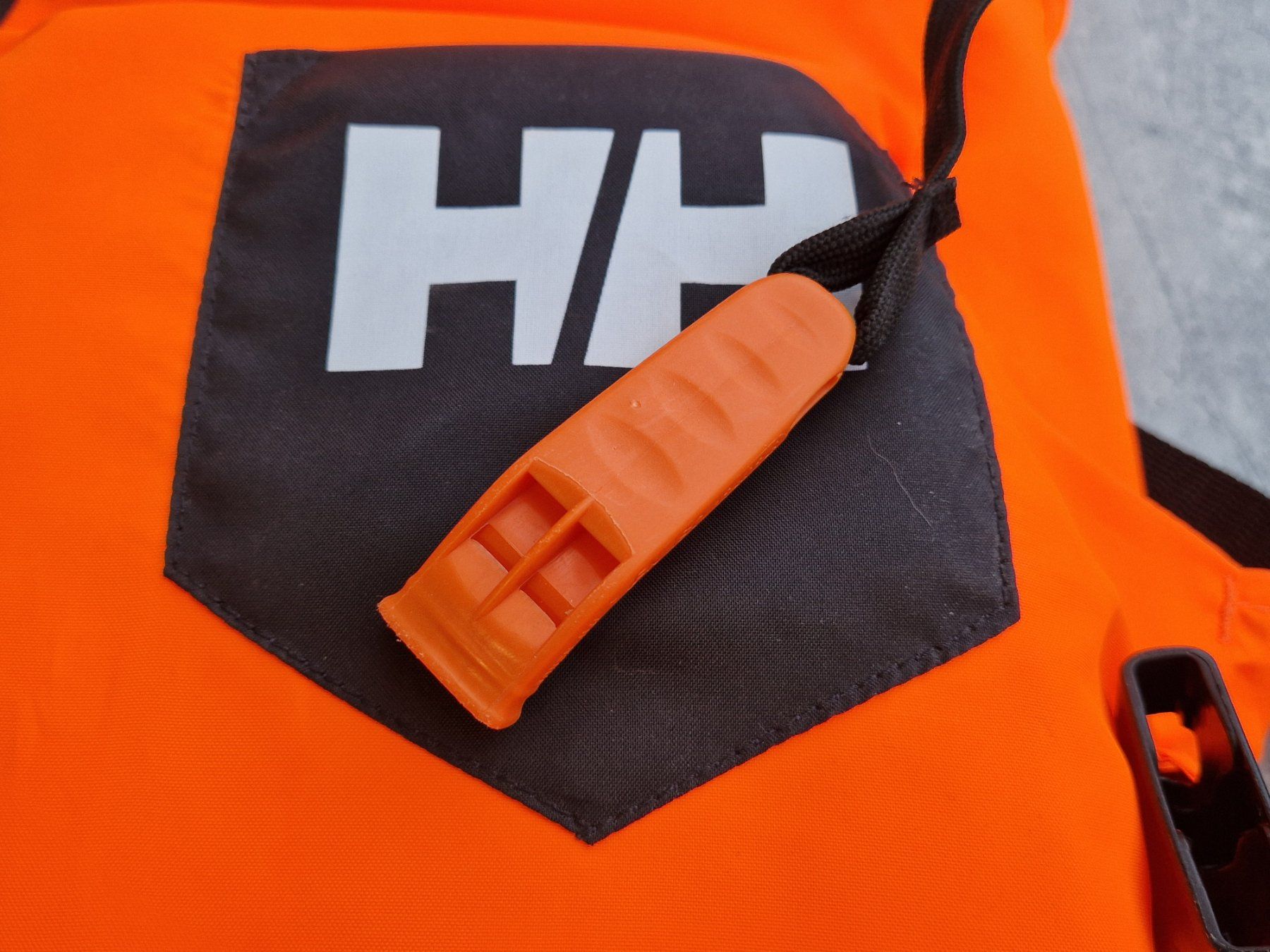 Helly Hansen Giubbotti di salvataggio: Rettungsweste Helly Hansen Grösse M-L neuwertig – Nuovo (secondo la descrizione) da Schwerzenbach venduto da Lordiman 2