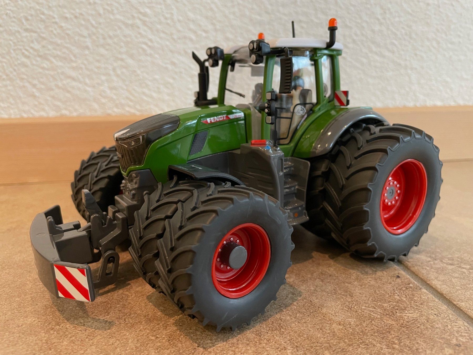 Fendt Trattori: SIKU Fendt 726 Vario – Nuovo e nell'imballaggio originale da Kreuzlingen venduto da Stefan1150