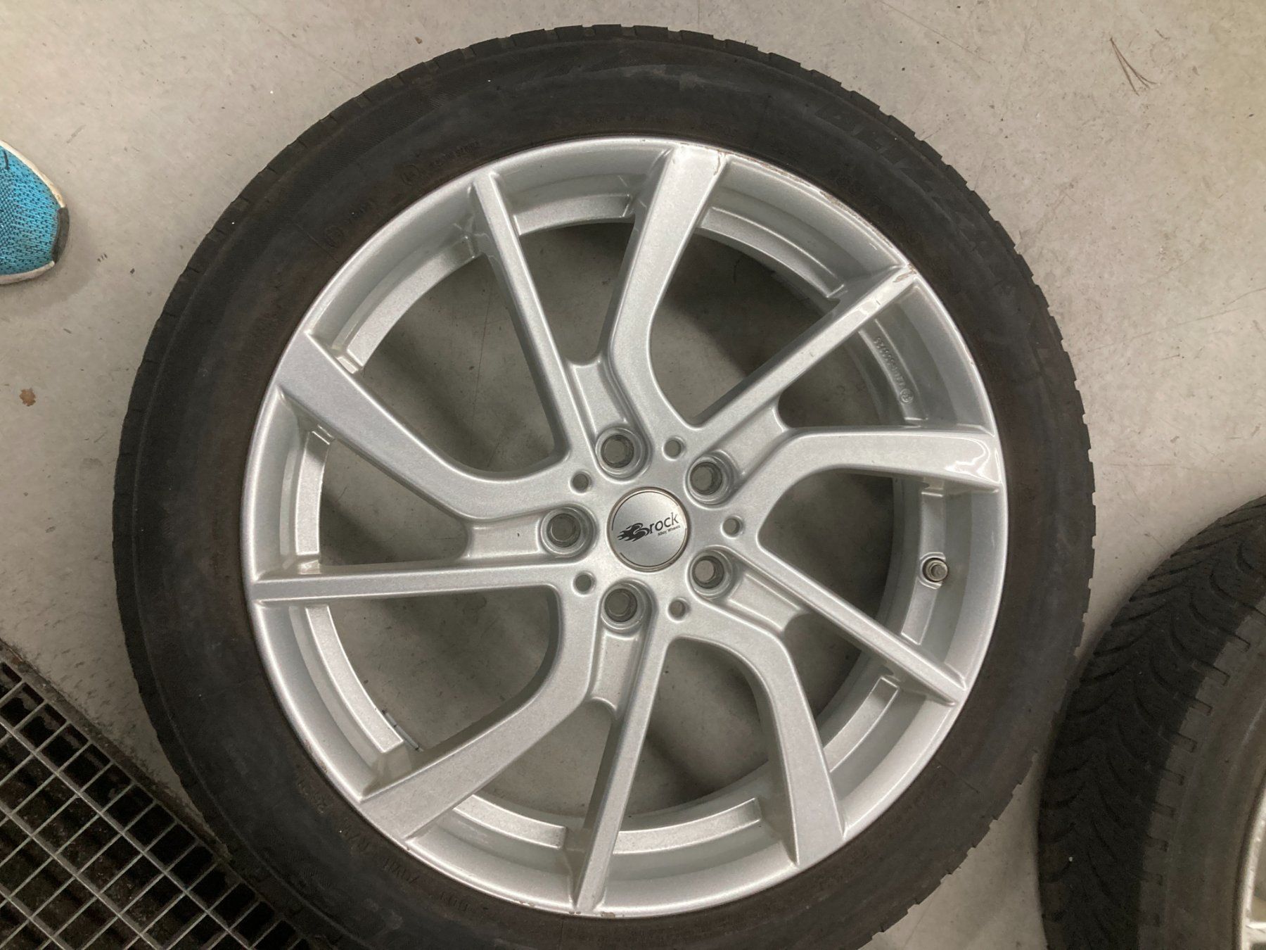 Bridgestone Pneumatici & Ruote complete: BMW I3 Winterräder 155/70R19 Bridgestone – Usato da Cham venduto da WB2223 1