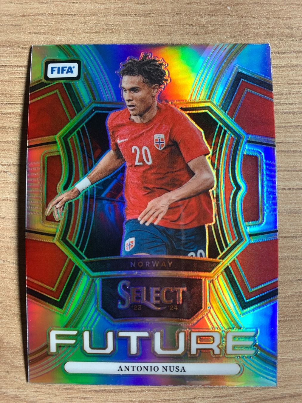 Topps Sammelbilder & Trading cards: Soccer Antonio Nusa SILVER PRIZM Future Select 23/24 – Gebraucht aus Netstal von Clutch79Cardz