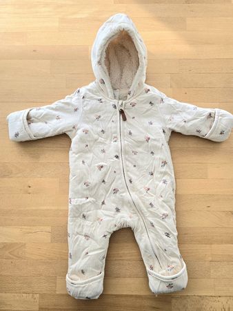 Baby Schneeanzug Grösse 56/1M mit Blumenmuster