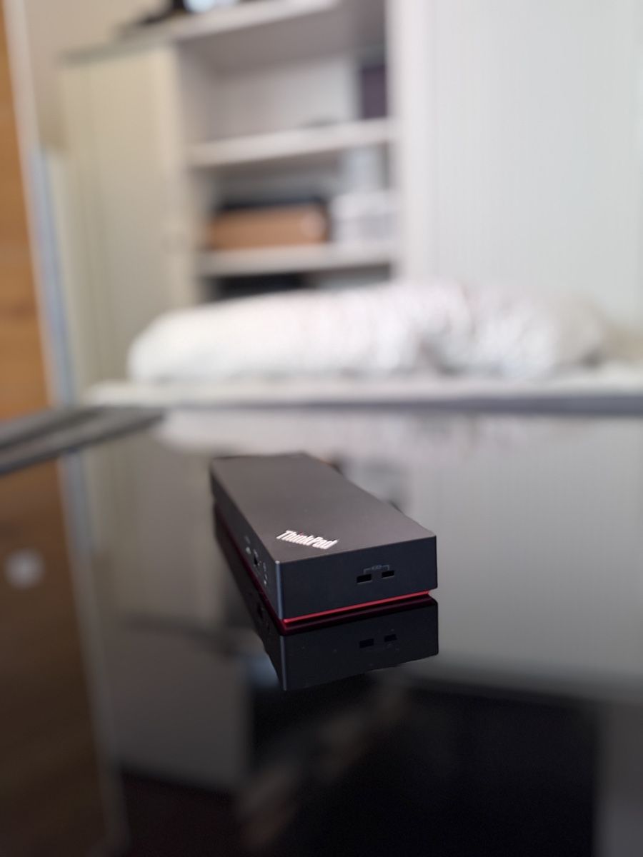 Lenovo Docking station: Lenovo Thinkpad Thunderbolt 4 (Preis pro Stück) – Nuovo (secondo la descrizione) da Rothenburg venduto da Edi13 2