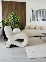 Bond Chair Boucle creme Eichholtz Sessel Stuhl Design Stück