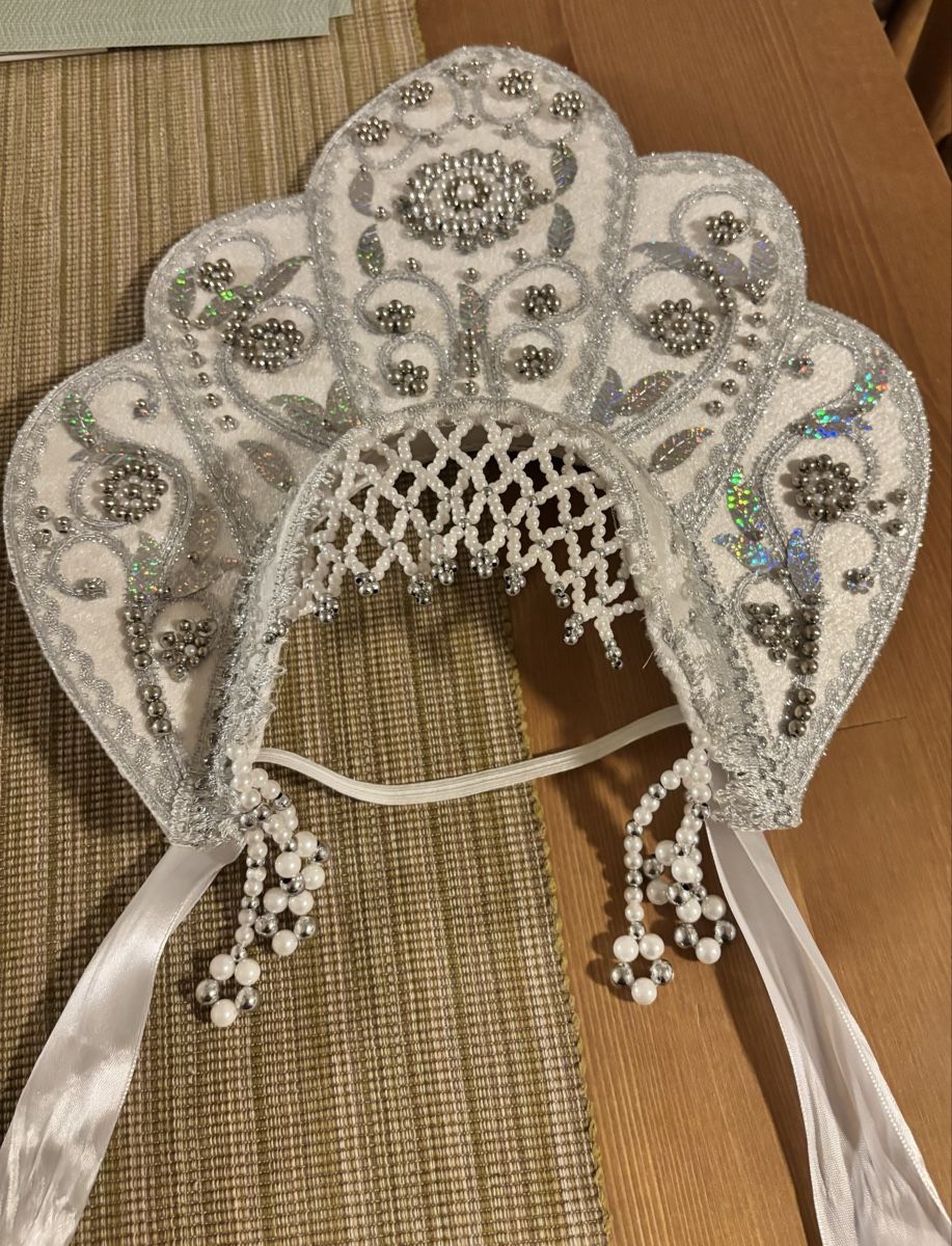 Accessori per capelli: Kokoshnik Tiara – Nuovo (secondo la descrizione) da Neuhausen am Rheinfall venduto da fountenpen1976 1