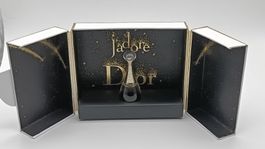 Miniature de parfum vintage J'Adore Dior