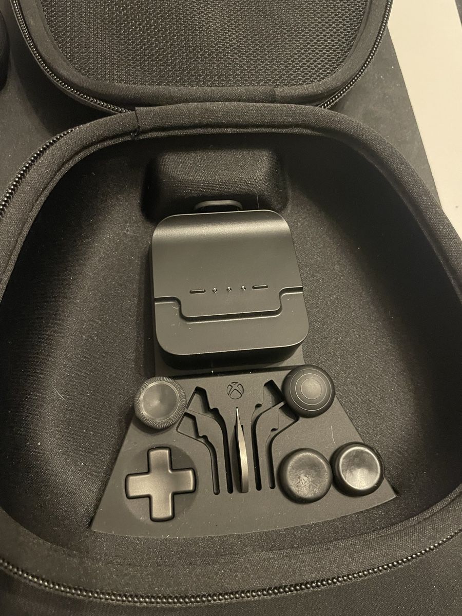 Microsoft Controller: Xbox Elite Series 2 Controller – Usato da Münchringen venduto da loo_b7bd 4