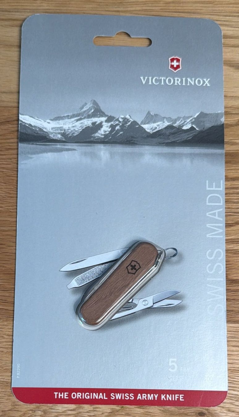 Victorinox Coltelli tascabile: VICTORINOX SACKMESSER CLASSIC SD WOOD 5 FUNCTIONS – Nuovo e nell'imballaggio originale da Zürich venduto da Frei-Occasionen