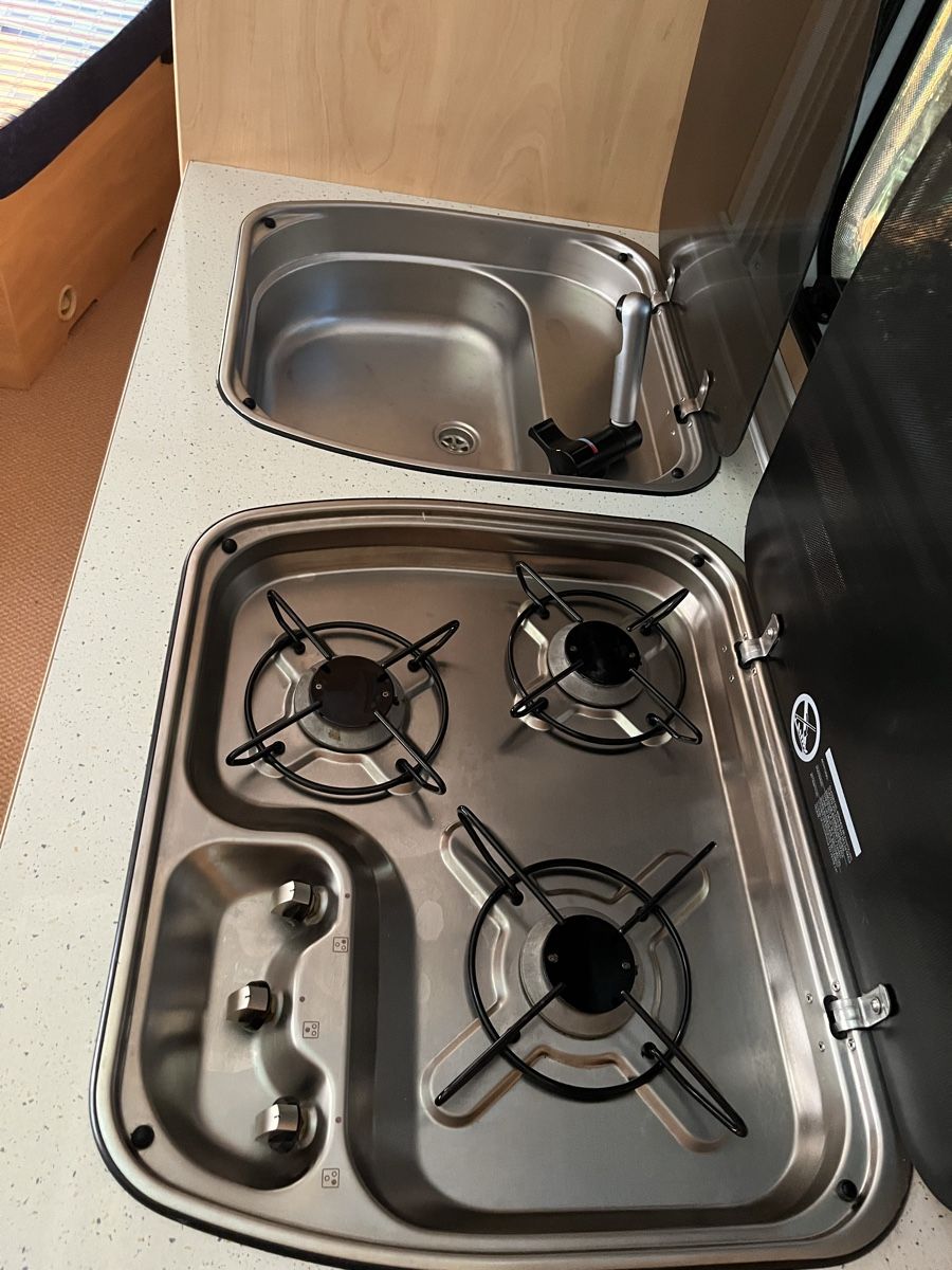 Rimorchi: Wohnwagen Bürstner Ventana 540 TK – Usato da Teufen AR venduto da gia_lk2f 8