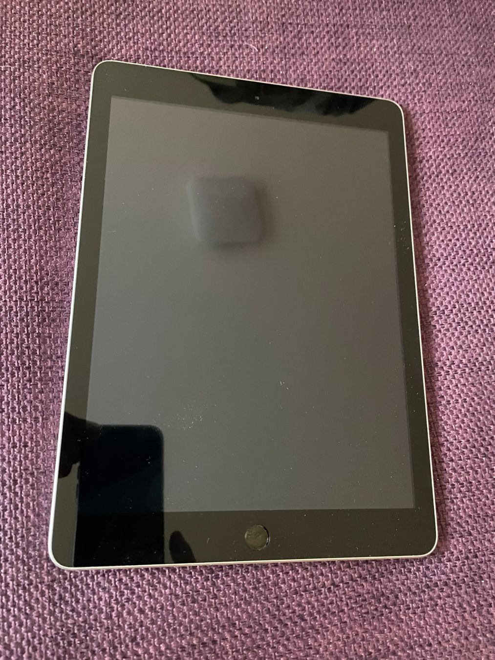 Apple Tablet PC: iPad 5. Generation 128GB Space Grau – Gebraucht aus Buchs SG von danini02 1