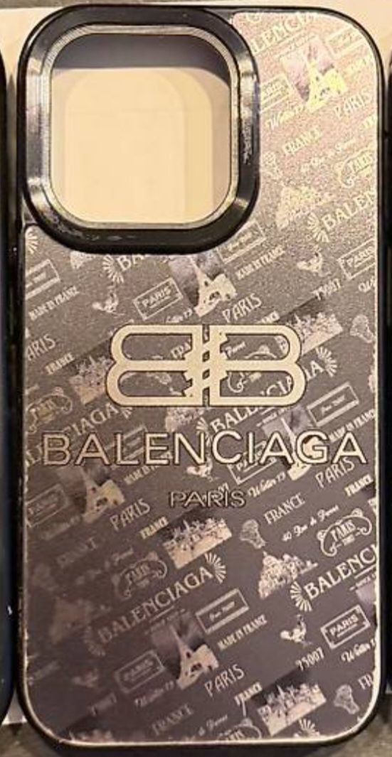 Apple Cover & Protezioni schermo: iPhone 15 Pro Hülle Balenciaga – Usato da St. Gallen venduto da gstrain
