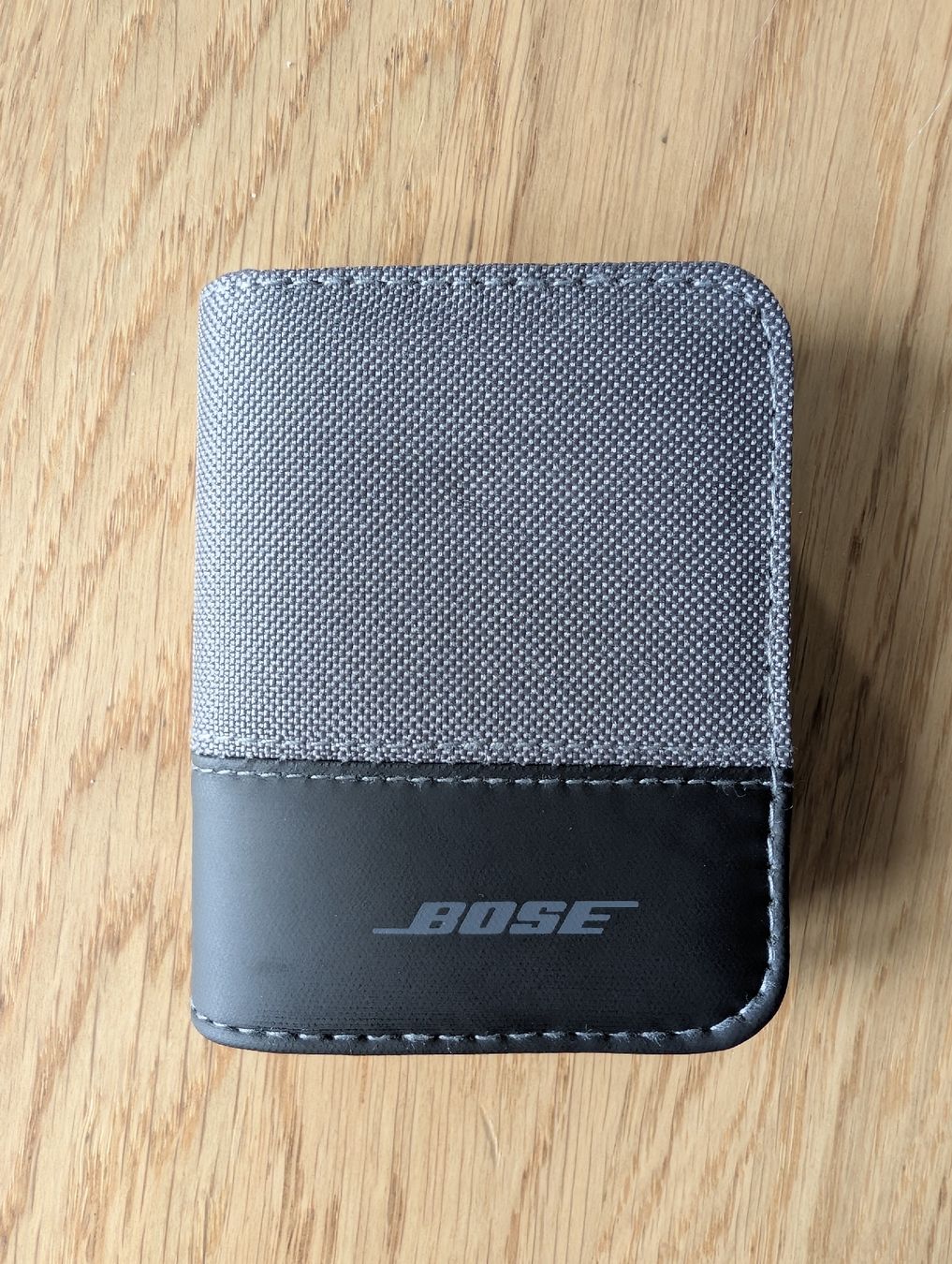Bose Sacs: Étui Bose pour écouteur – Neuf (Voir description) à Biel/Bienne par DrKeke