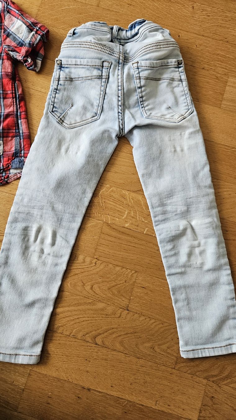 Lotti & Set di vestiti: Kleiderset Grösse 110 – Usato da Rickenbach SO venduto da S.u.n.s.h.i.n.e.83 1