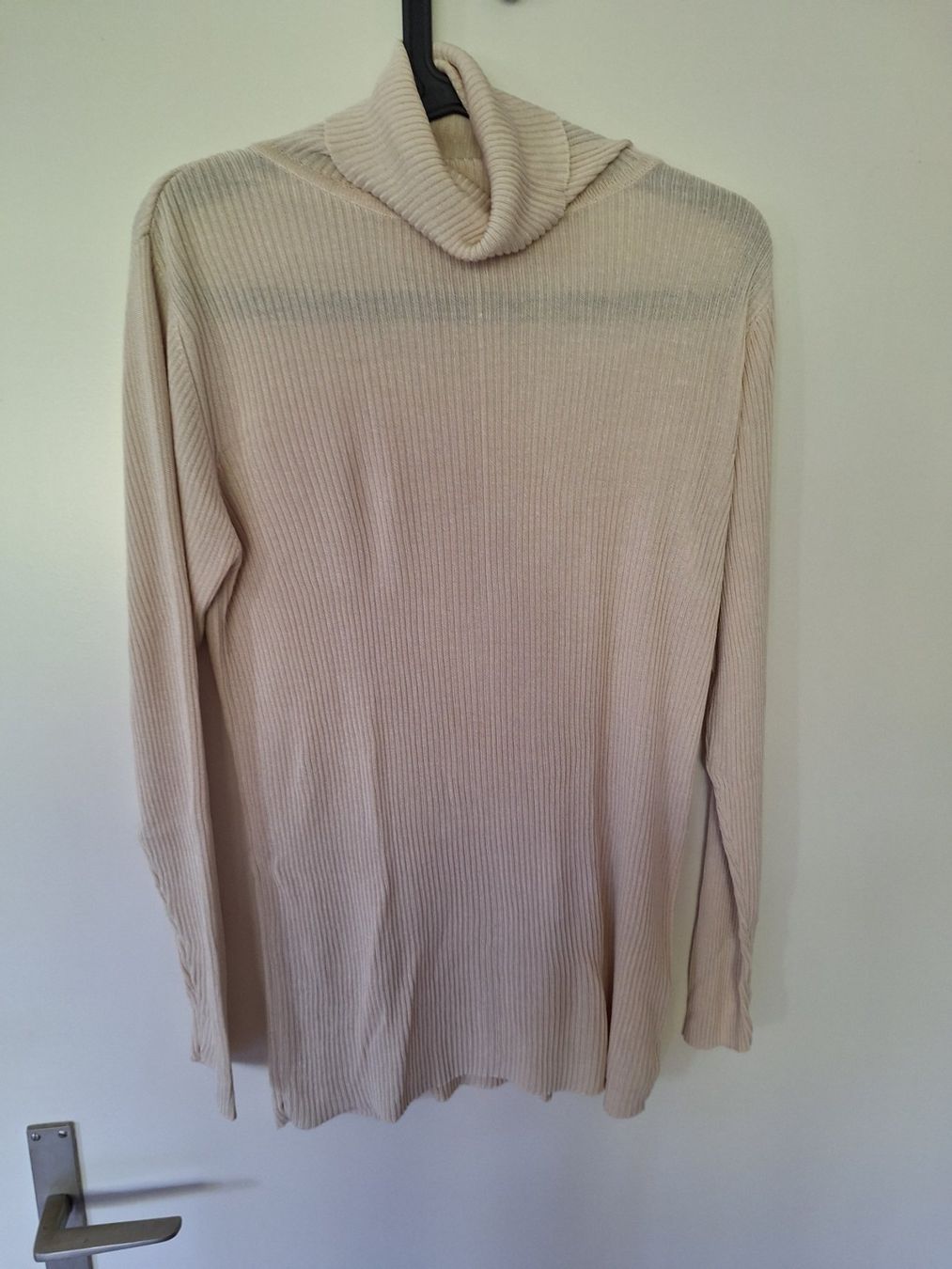 Pullover & Sweatshirts: Rollkragenshirt langarm – Gebraucht aus Aesch BL von sar_j59l