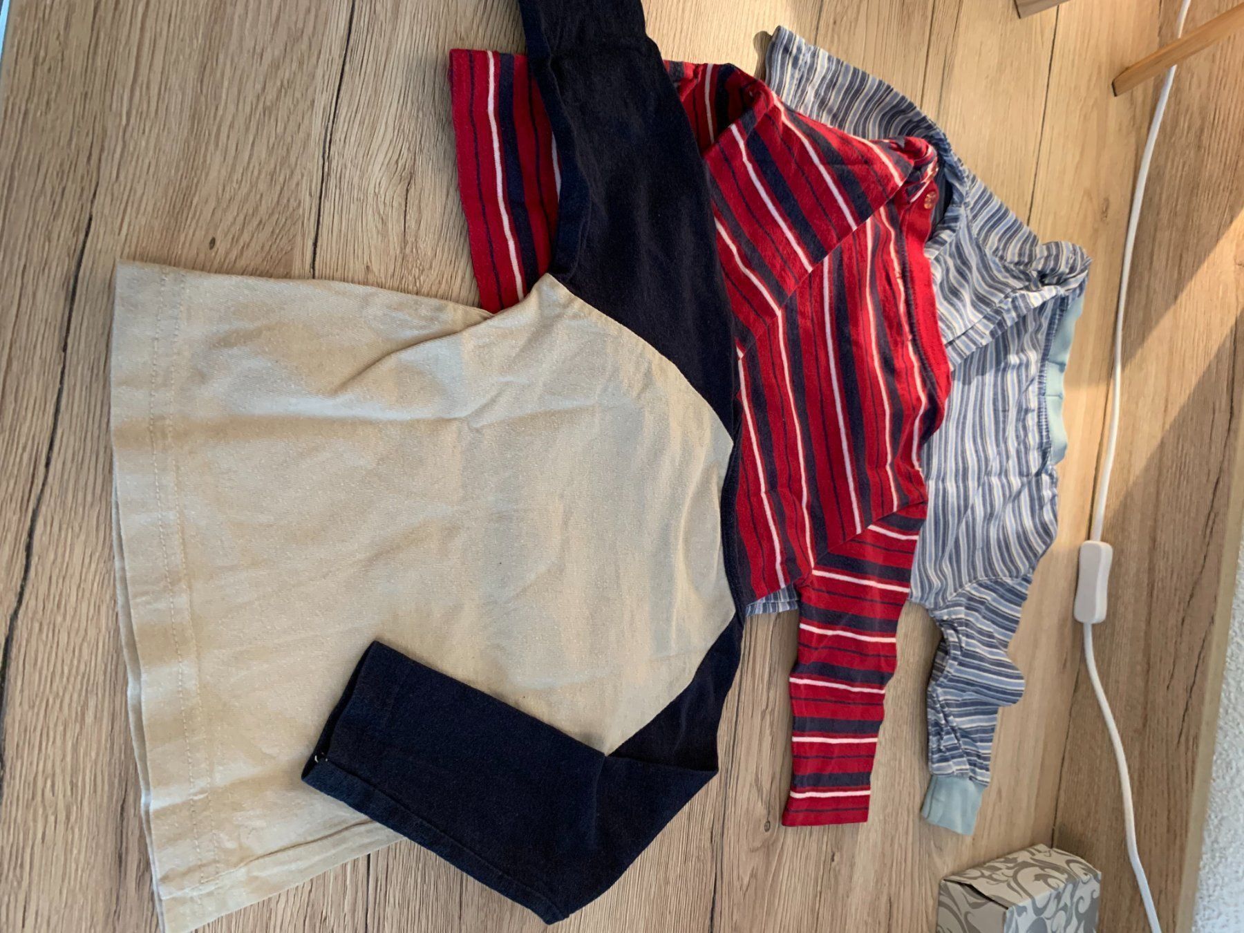 Pullover & Sweatshirts: 3 x Pullover / Langarmshirt Baby Größe 68 – Gebraucht aus Wolfwil von NewGirl 6
