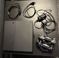 Ps4 2TB, Ladestation für Controller, 2 Controller & Games
