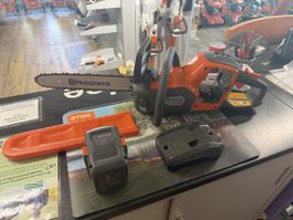 Husqvarna Akku Säge 242i, 35cm Schwert, mit Akku / Ladegerät
