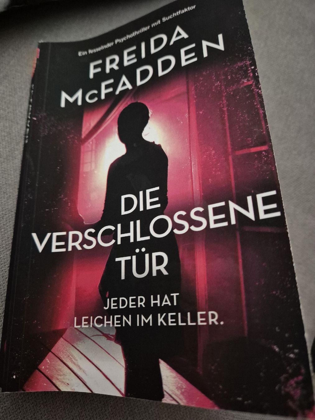 Libri: Buch Freida McFadden  – Usato da Frauenfeld venduto da Redlady2088