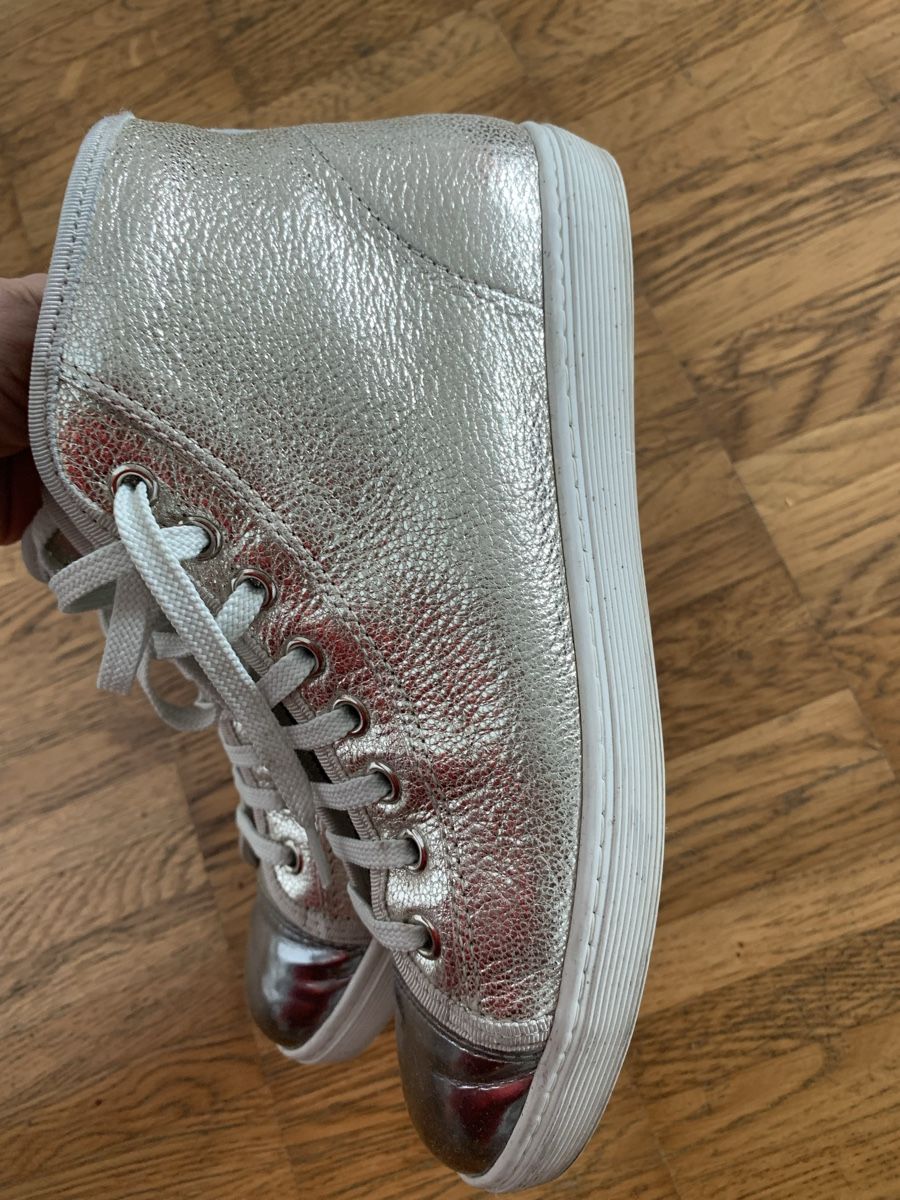 Chaussures femmes: Tods leder sneakers – D'occasion à Zürich par Nikuska32 2