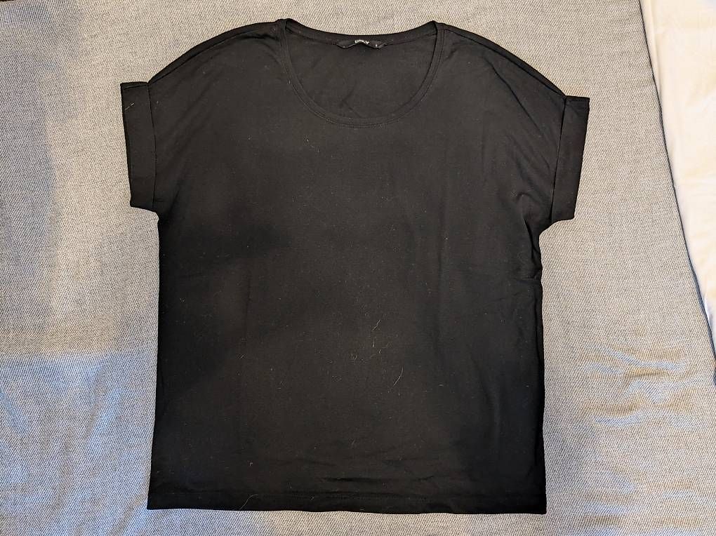 T-shirt: T-Shirt - Only – Usato da Gams venduto da sen_y2ml 1