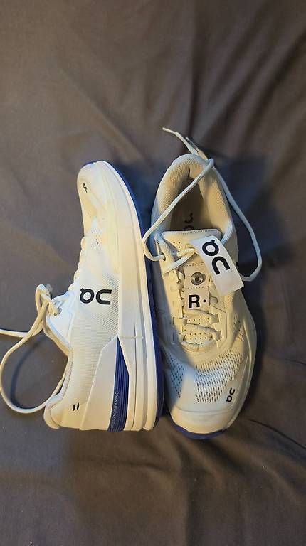 On Scarpe da uomo: On The Roger Pro Gr. 43 – Usato da Münchenbuchsee venduto da bla_779z 2